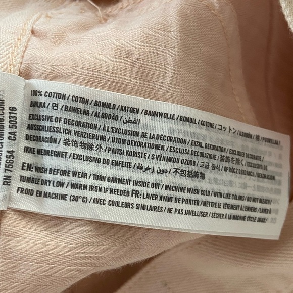 Hollister Short Shorts Light Orange Distressed Embroidery Size 13/31 - Picture 4 of 13